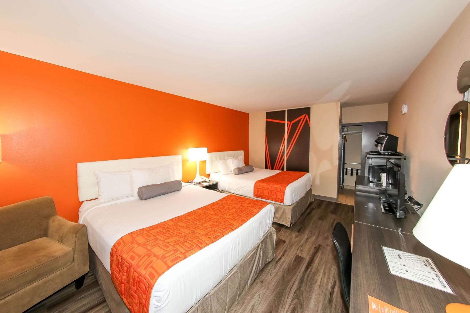 Howard Johnson By Wyndham Winnipeg West Esterno foto